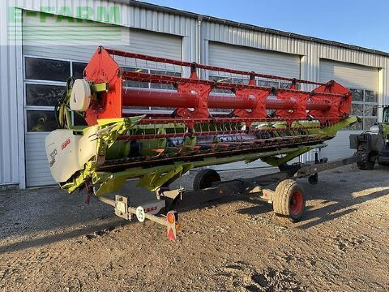 Moissonneuse-batteuse CLAAS lexion 5300: photos 9