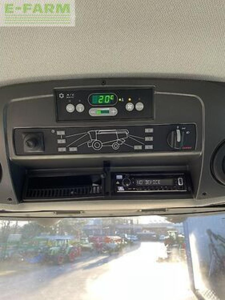 Moissonneuse-batteuse CLAAS lexion 5300: photos 7