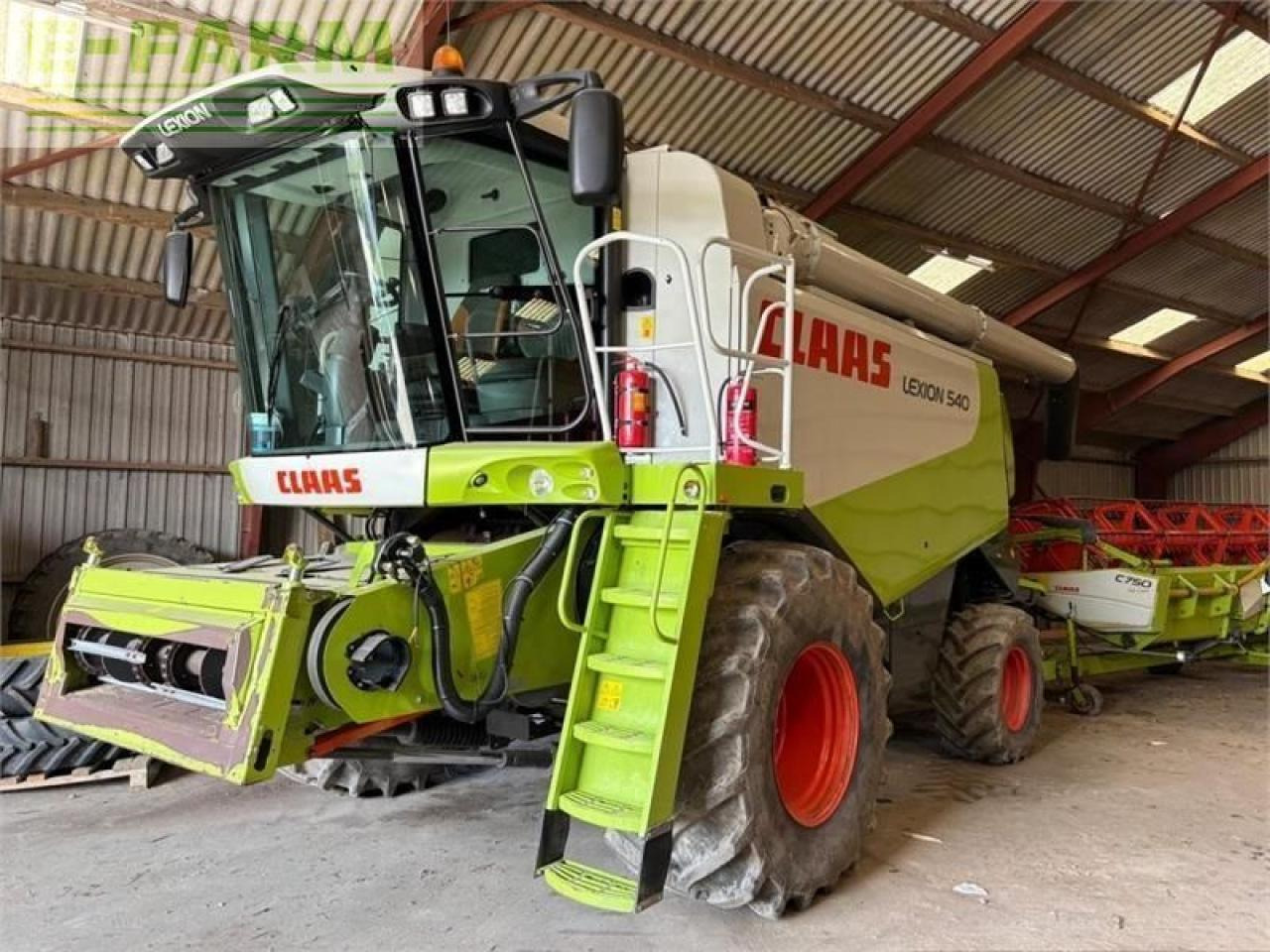 CLAAS lexion 540 - Moissonneuse-batteuse: photos 1 CLAAS lexion 540 - Moissonneuse-batteuse: photos 1