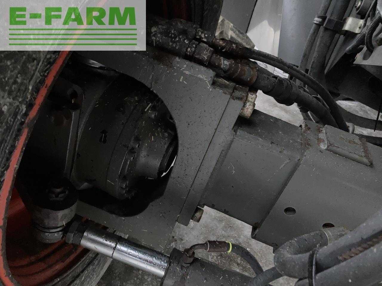 CLAAS lexion 570 tt 4-wd - Moissonneuse-batteuse: photos 5 CLAAS lexion 570 tt 4-wd - Moissonneuse-batteuse: photos 5