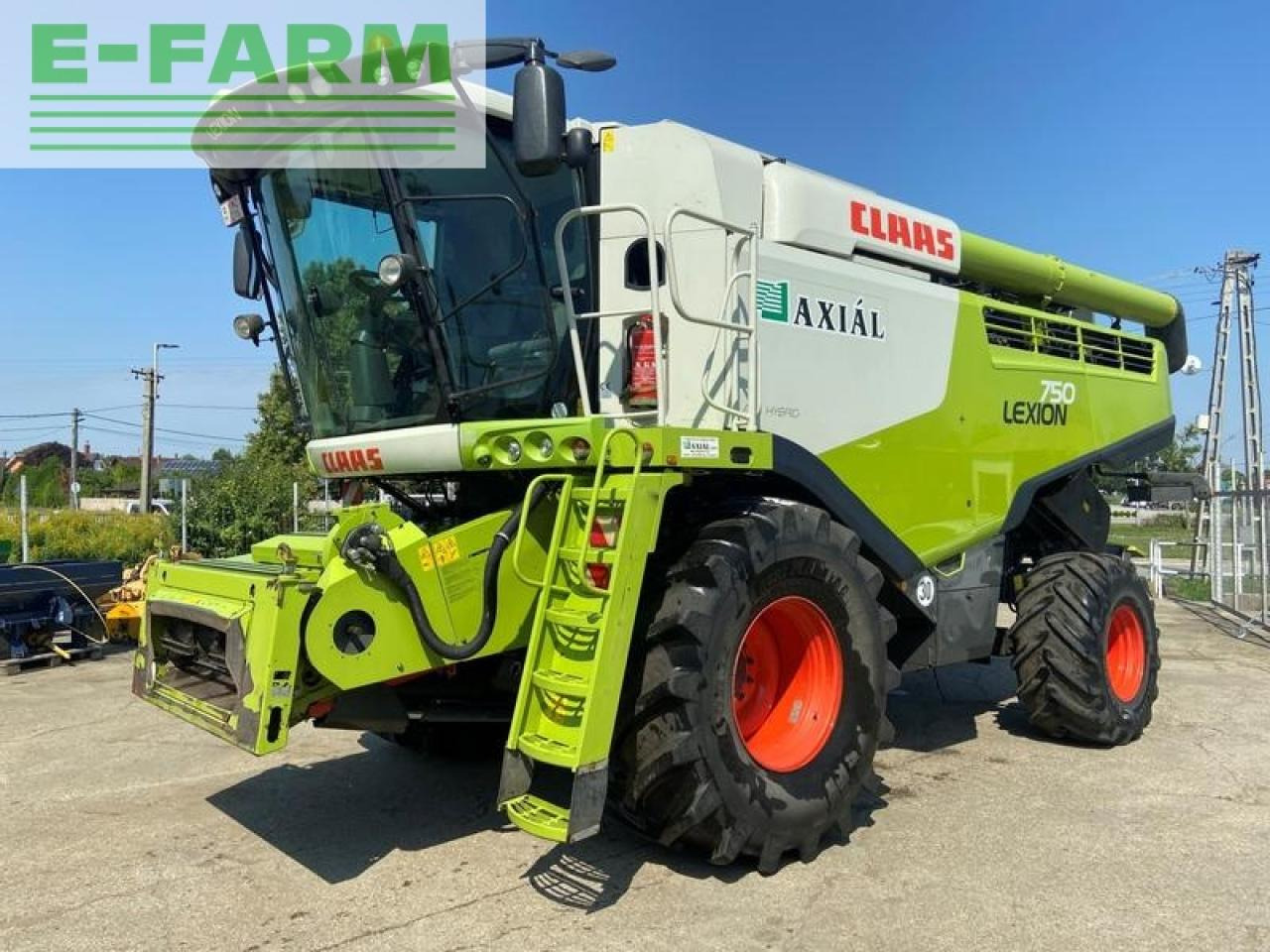 CLAAS lexion 750 - Moissonneuse-batteuse: photos 1 CLAAS lexion 750 - Moissonneuse-batteuse: photos 1