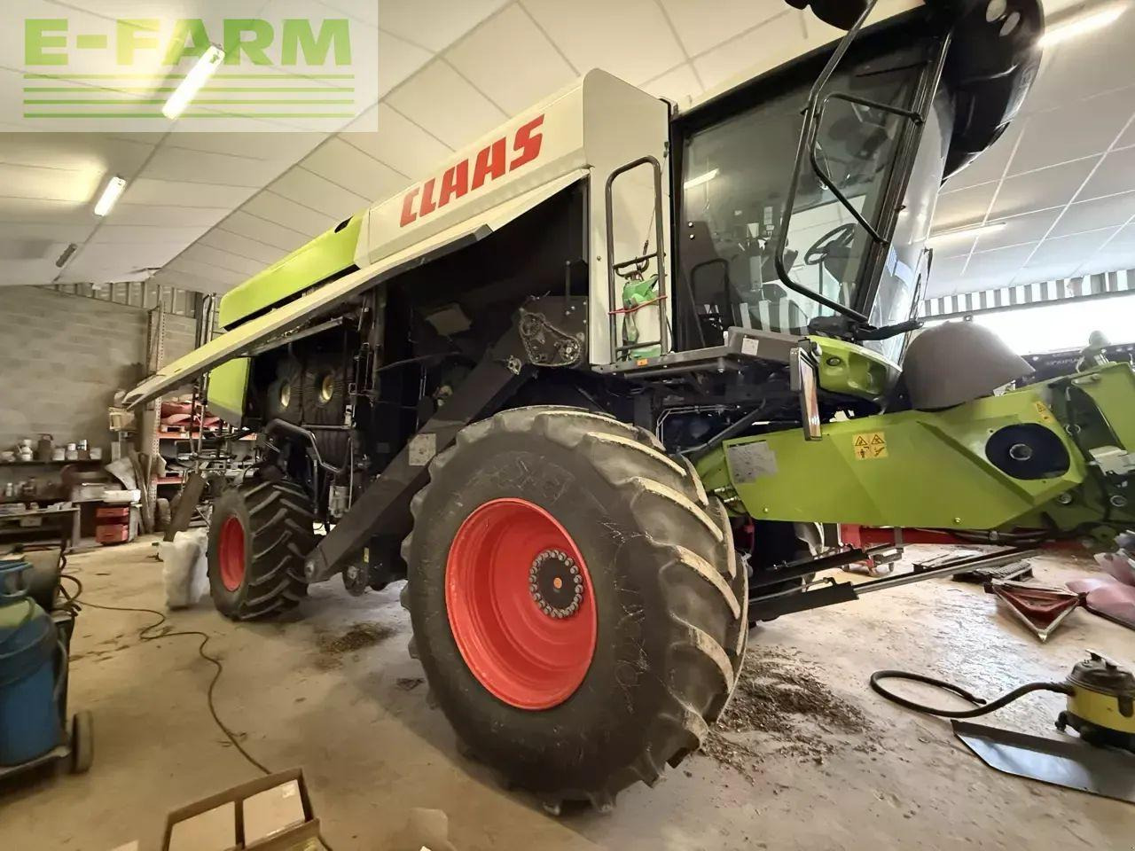 CLAAS lexion 7600 - Moissonneuse-batteuse: photos 2 CLAAS lexion 7600 - Moissonneuse-batteuse: photos 2