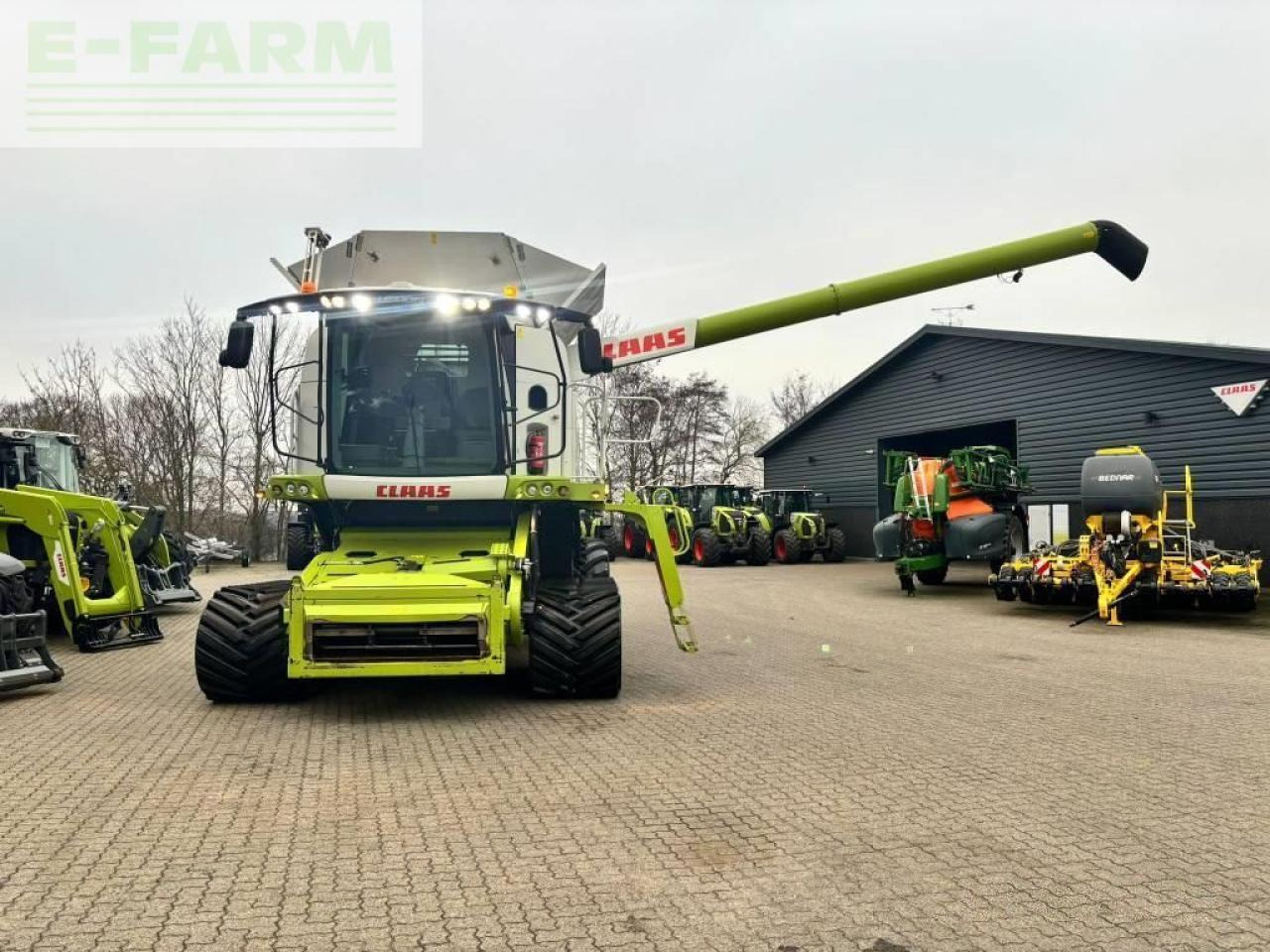 CLAAS lexion 780 tt - Moissonneuse-batteuse: photos 3 CLAAS lexion 780 tt - Moissonneuse-batteuse: photos 3