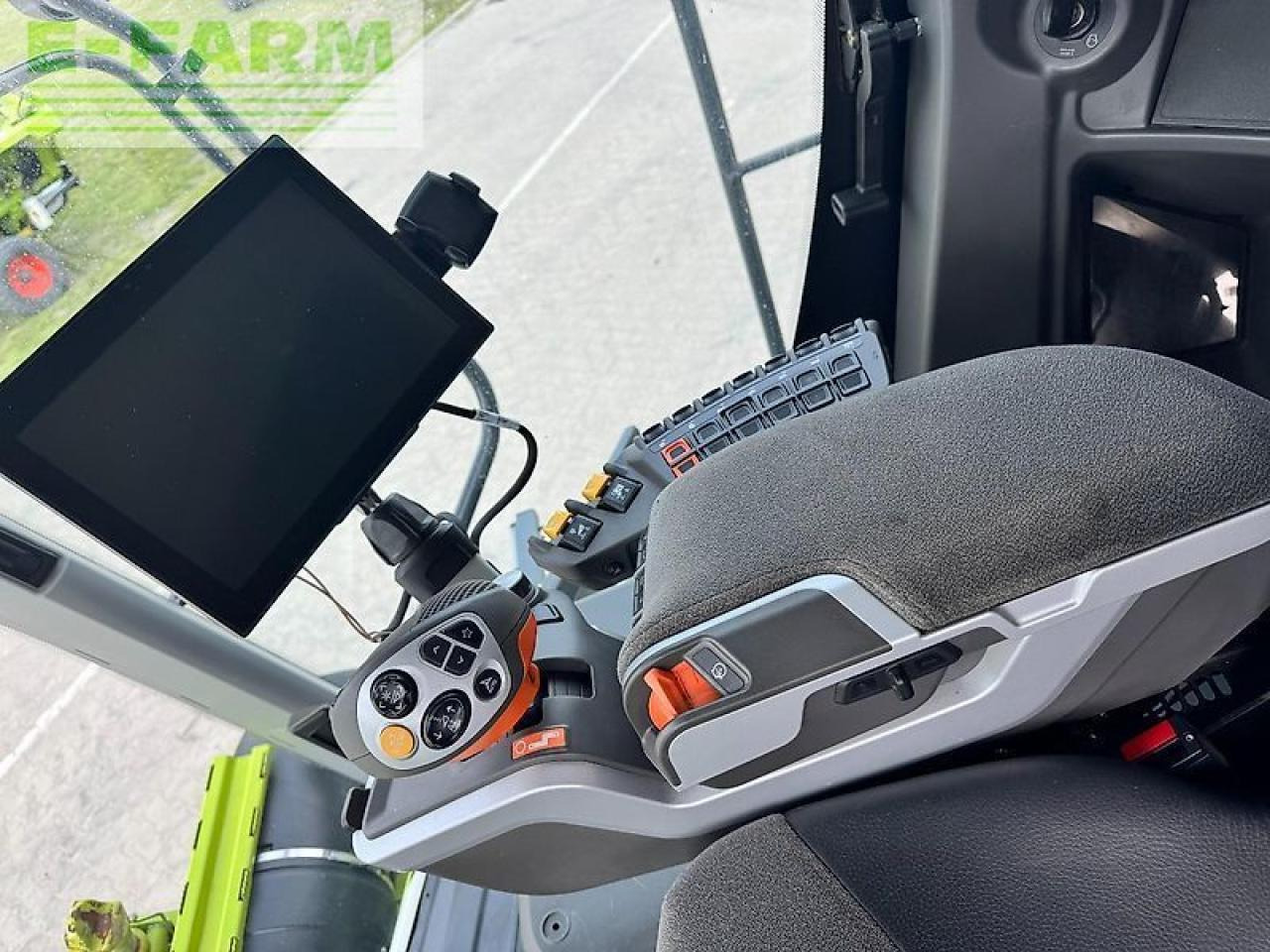 Moissonneuse-batteuse CLAAS lexion 8700tt: photos 23