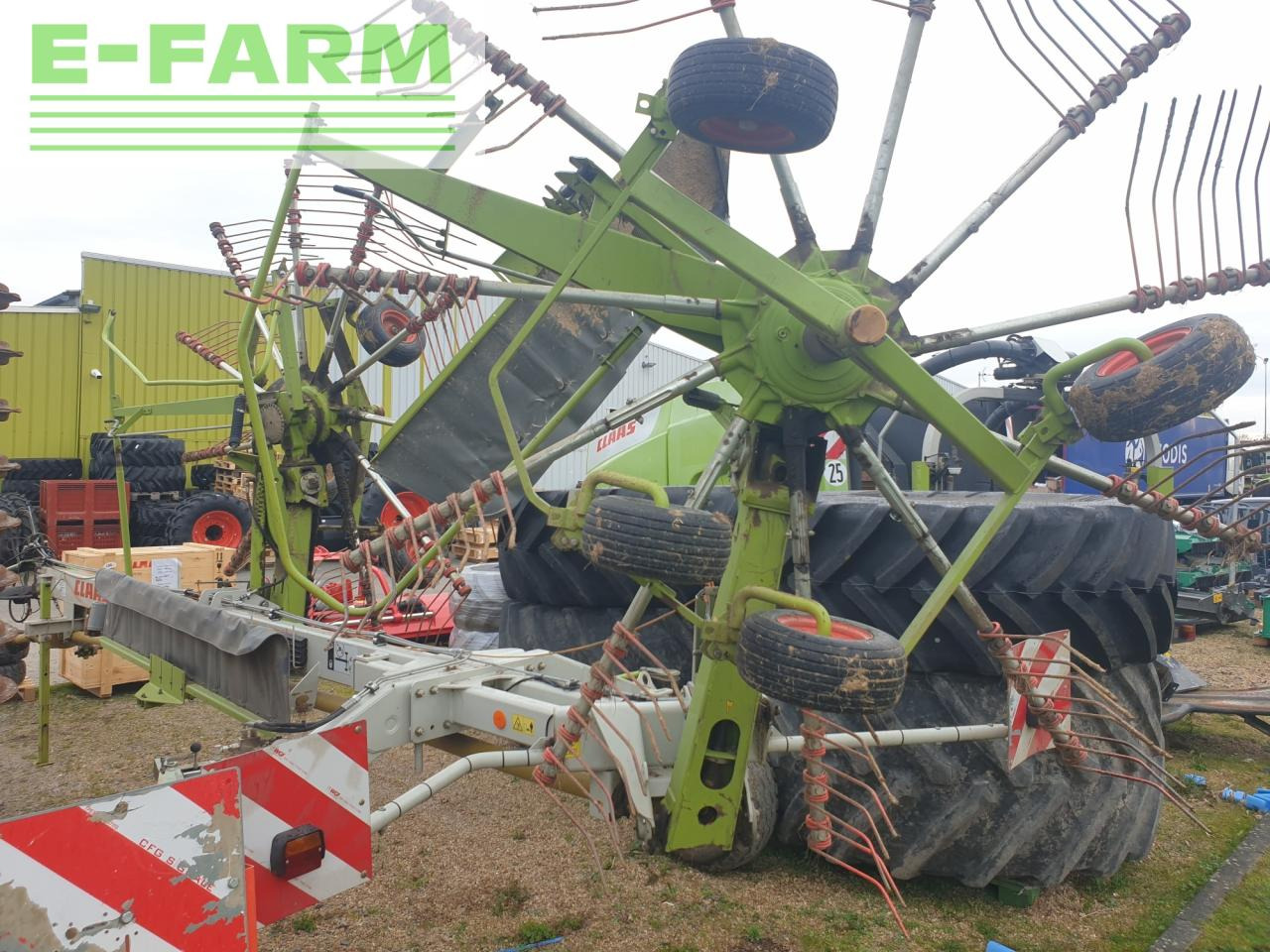 CLAAS liner 1250 profil - Faneuse: photos 4 CLAAS liner 1250 profil - Faneuse: photos 4