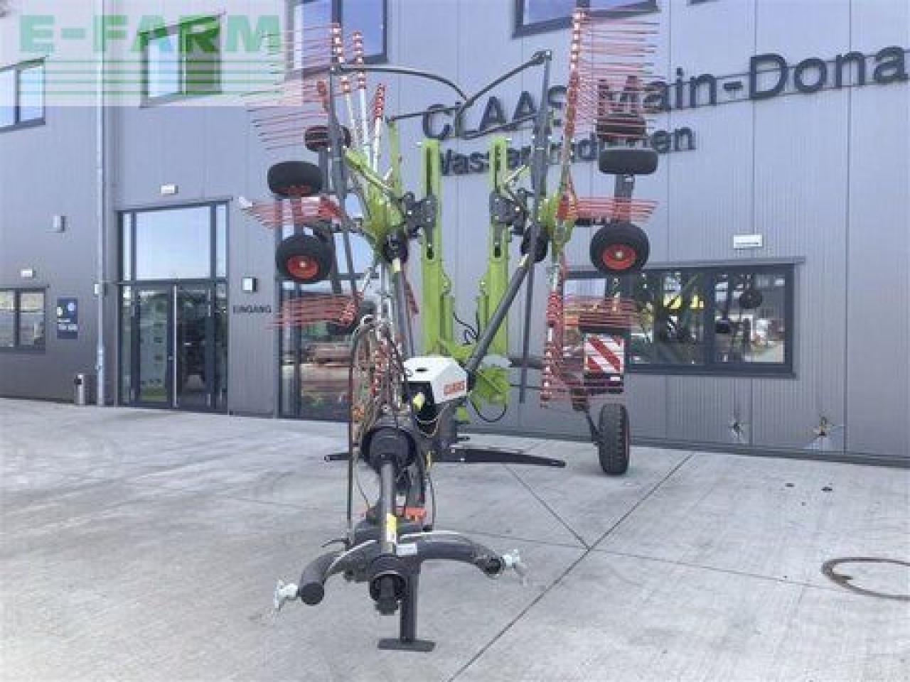 CLAAS liner 2700 trend - Faneuse: photos 2 CLAAS liner 2700 trend - Faneuse: photos 2