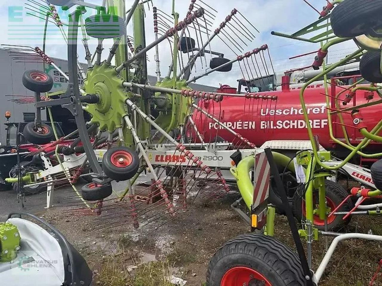 CLAAS liner 2900 - Faneuse: photos 3 CLAAS liner 2900 - Faneuse: photos 3