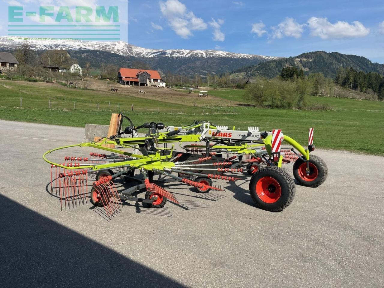 CLAAS liner 2900 trend - Faneuse: photos 5 CLAAS liner 2900 trend - Faneuse: photos 5
