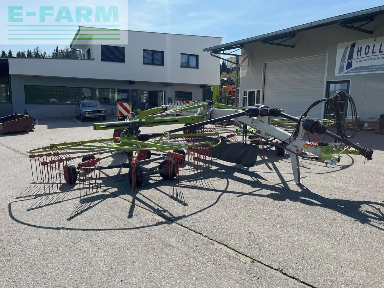 CLAAS liner 2900 trend - Faneuse: photos 2 CLAAS liner 2900 trend - Faneuse: photos 2