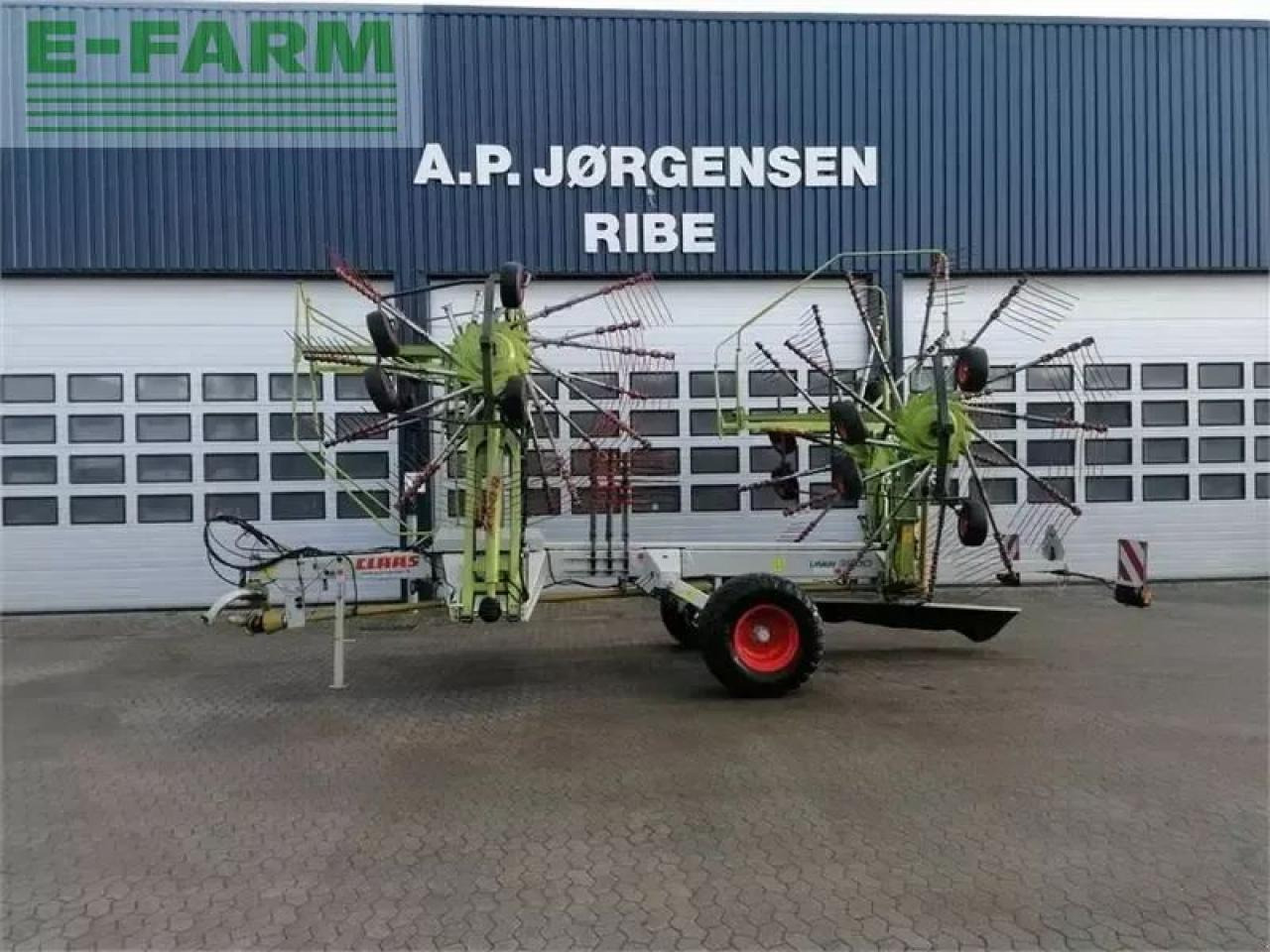 CLAAS liner 3500 rotorriver - Faneuse: photos 1 CLAAS liner 3500 rotorriver - Faneuse: photos 1