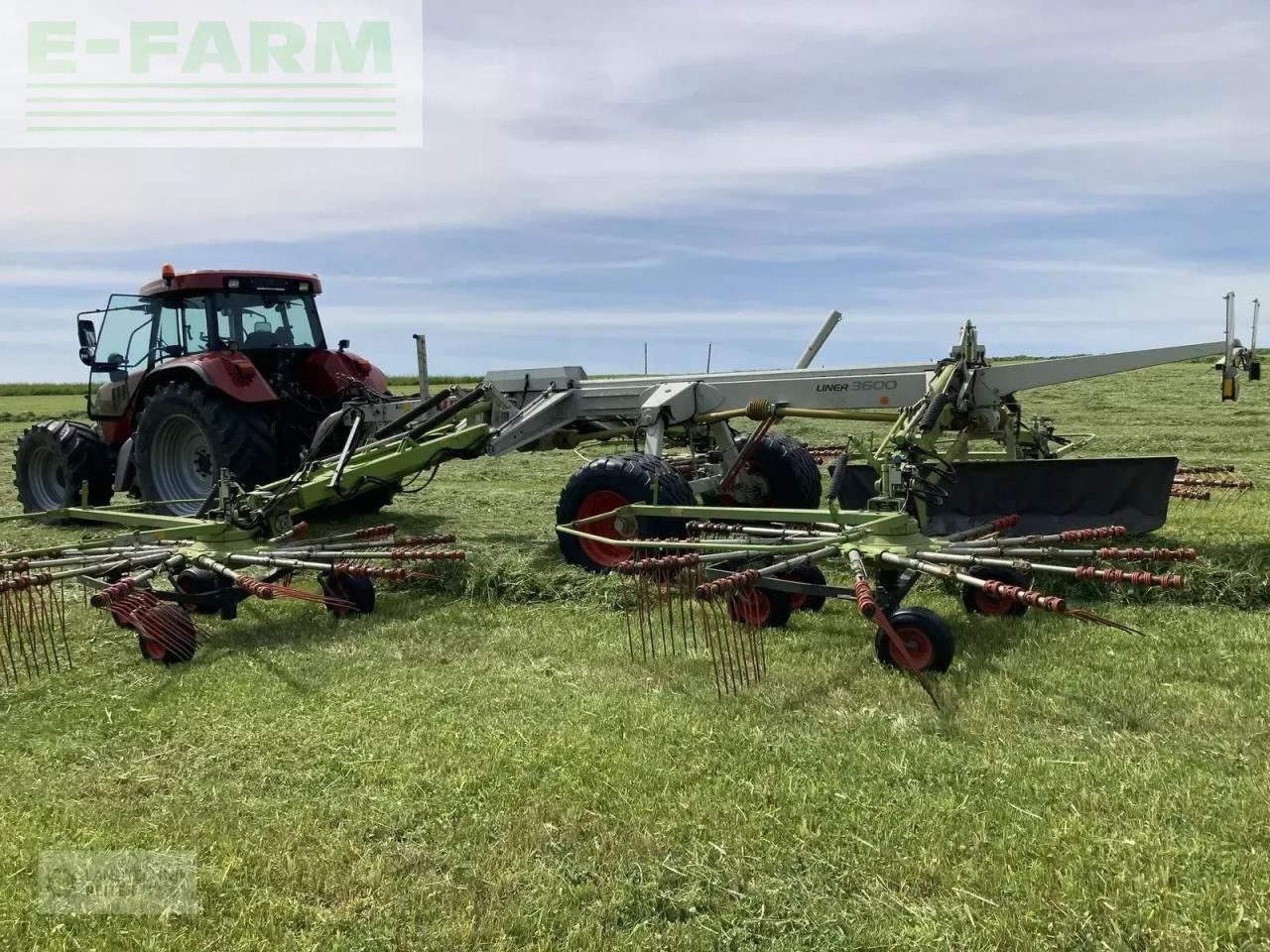 CLAAS liner 3600 comfort - Faneuse: photos 3 CLAAS liner 3600 comfort - Faneuse: photos 3