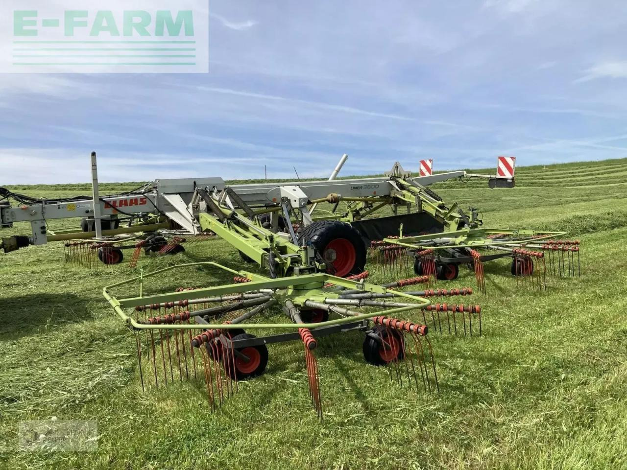 CLAAS liner 3600 comfort - Faneuse: photos 2 CLAAS liner 3600 comfort - Faneuse: photos 2