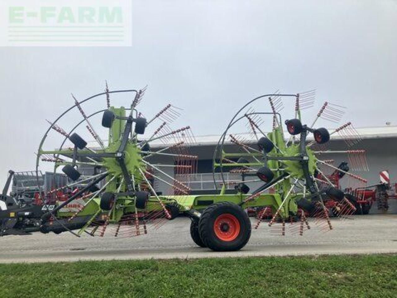 CLAAS liner 4900 business - Faneuse: photos 4 CLAAS liner 4900 business - Faneuse: photos 4