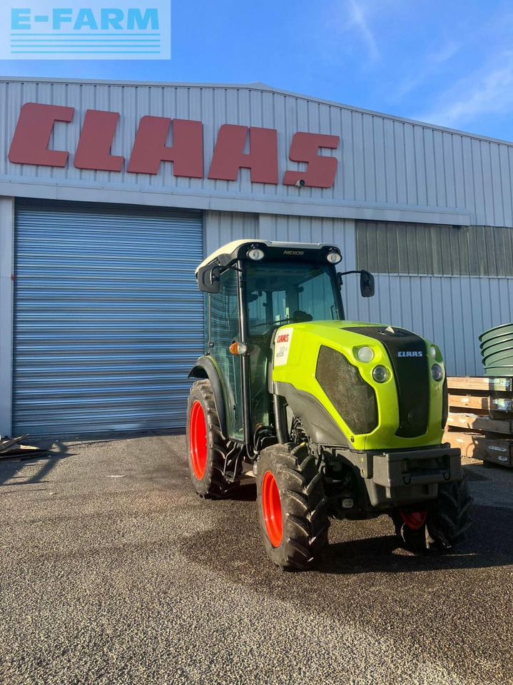 CLAAS nexos 220 ve cabine 4rm - Tracteur agricole: photos 1 CLAAS nexos 220 ve cabine 4rm - Tracteur agricole: photos 1