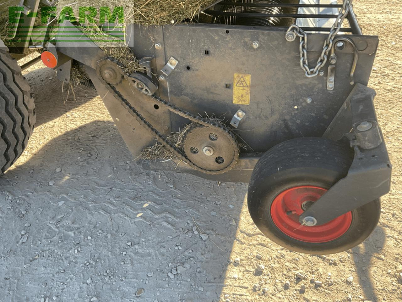 Presse à balles cubiques CLAAS quadrant 4000: photos 8