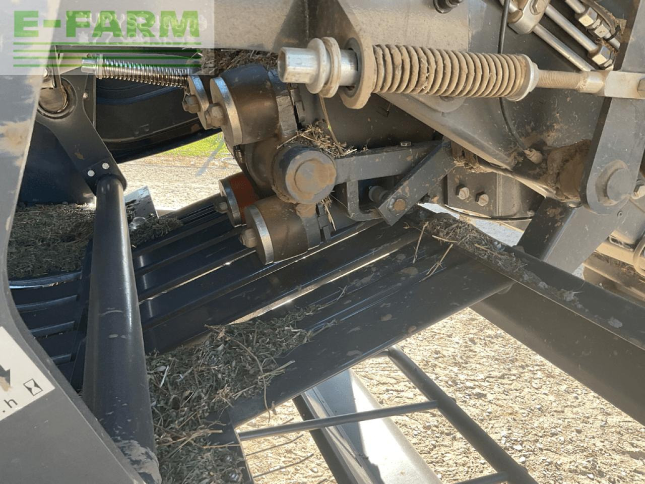 Presse à balles cubiques CLAAS quadrant 4000: photos 9