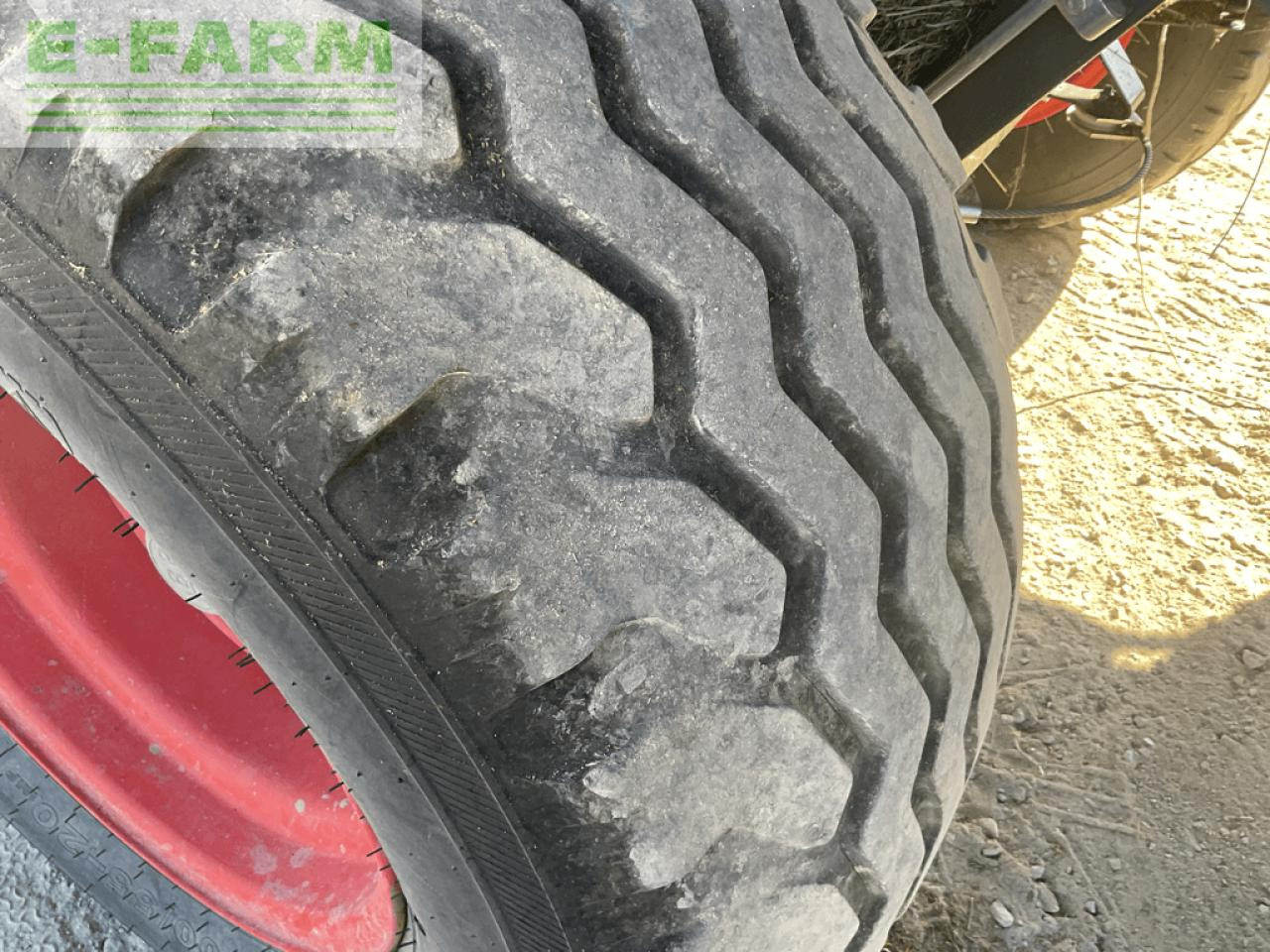 Presse à balles cubiques CLAAS quadrant 4000: photos 18