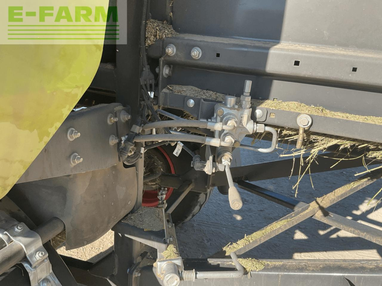 Presse à balles cubiques CLAAS quadrant 4000: photos 13