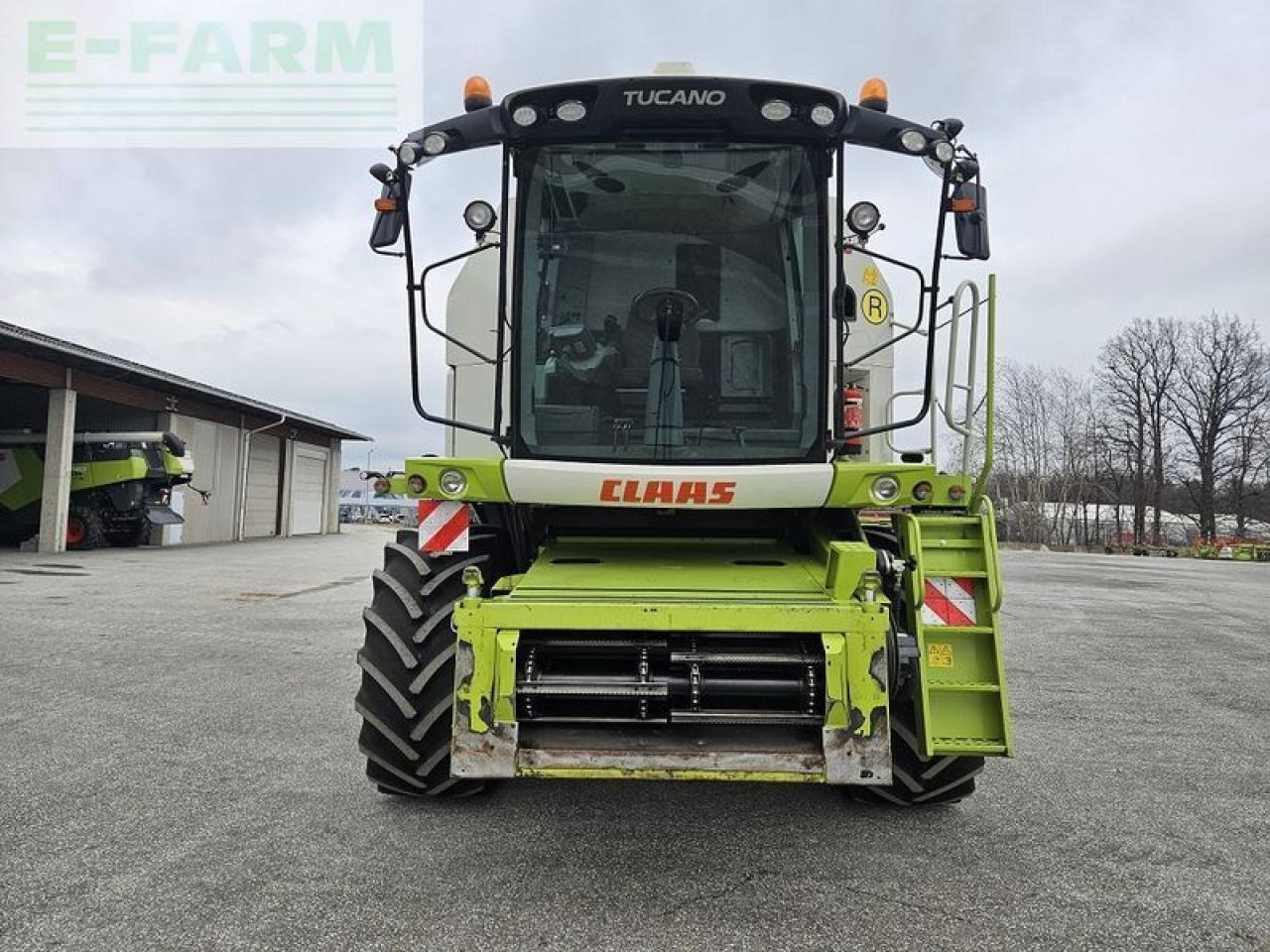 CLAAS tucano 450 - Moissonneuse-batteuse: photos 2 CLAAS tucano 450 - Moissonneuse-batteuse: photos 2