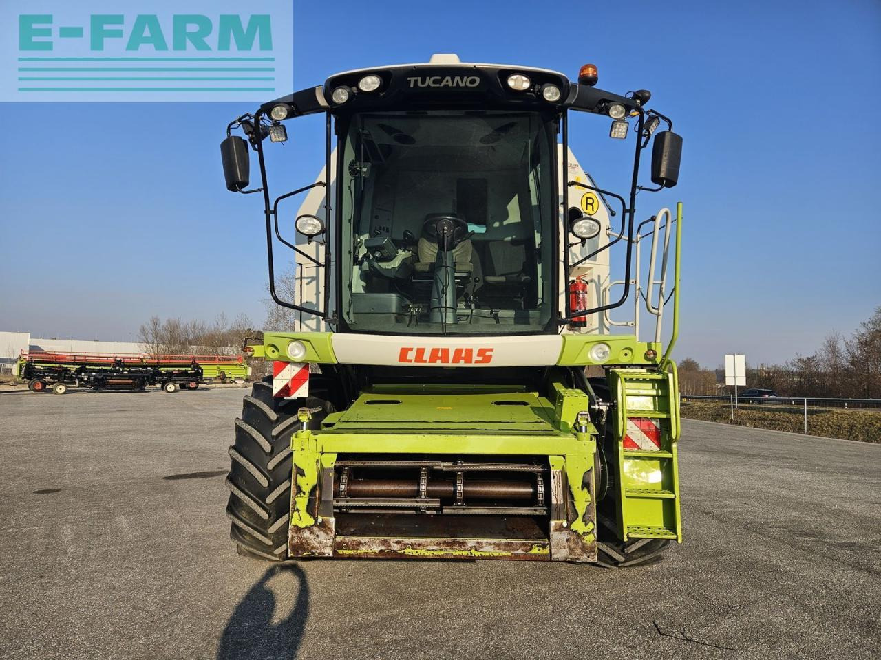 CLAAS tucano 450 - Moissonneuse-batteuse: photos 2 CLAAS tucano 450 - Moissonneuse-batteuse: photos 2