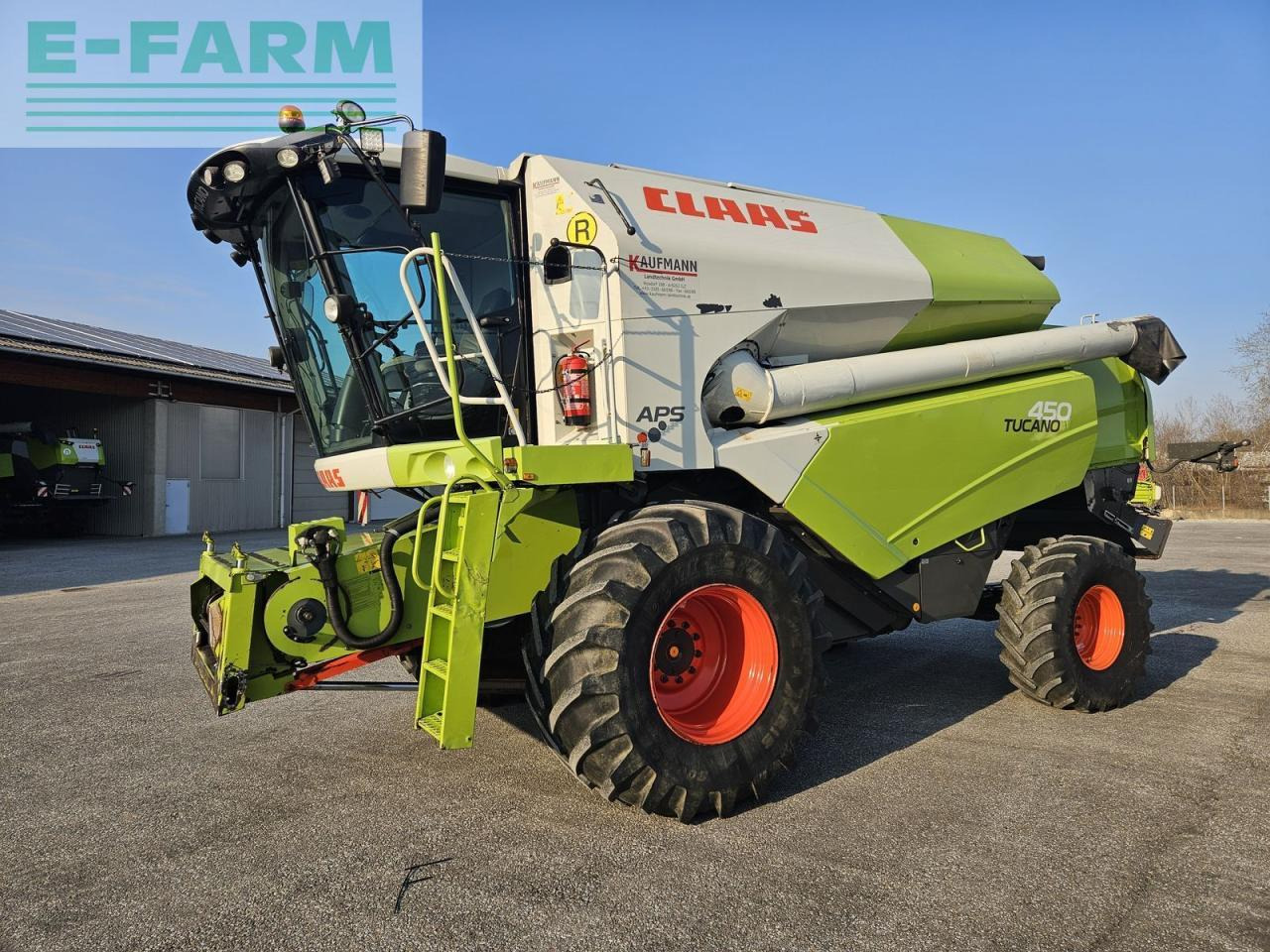CLAAS tucano 450 - Moissonneuse-batteuse: photos 1 CLAAS tucano 450 - Moissonneuse-batteuse: photos 1