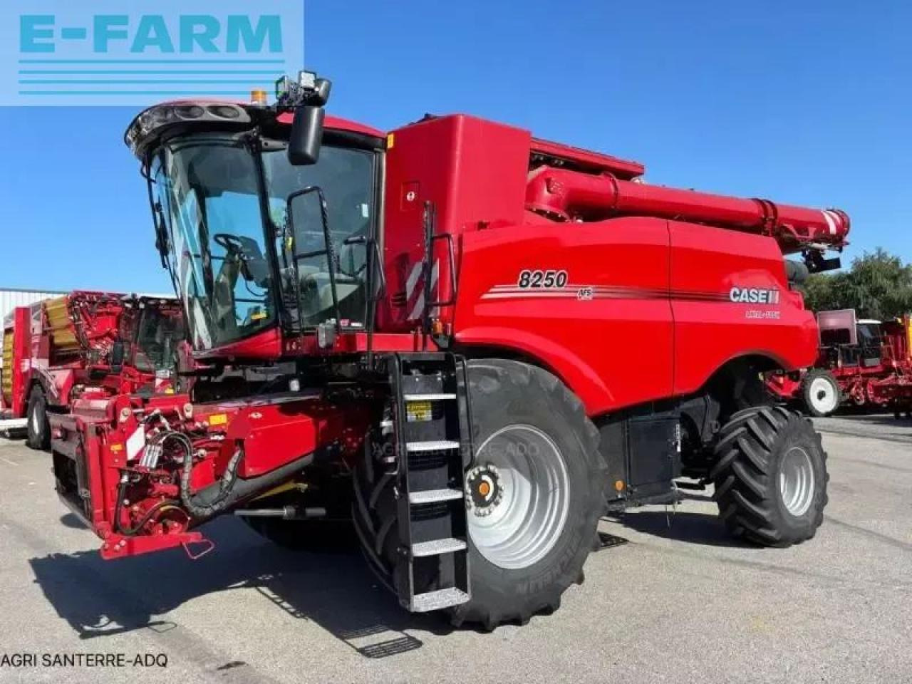 Case-IH axial-flow 8250 - Moissonneuse-batteuse: photos 5 Case-IH axial-flow 8250 - Moissonneuse-batteuse: photos 5
