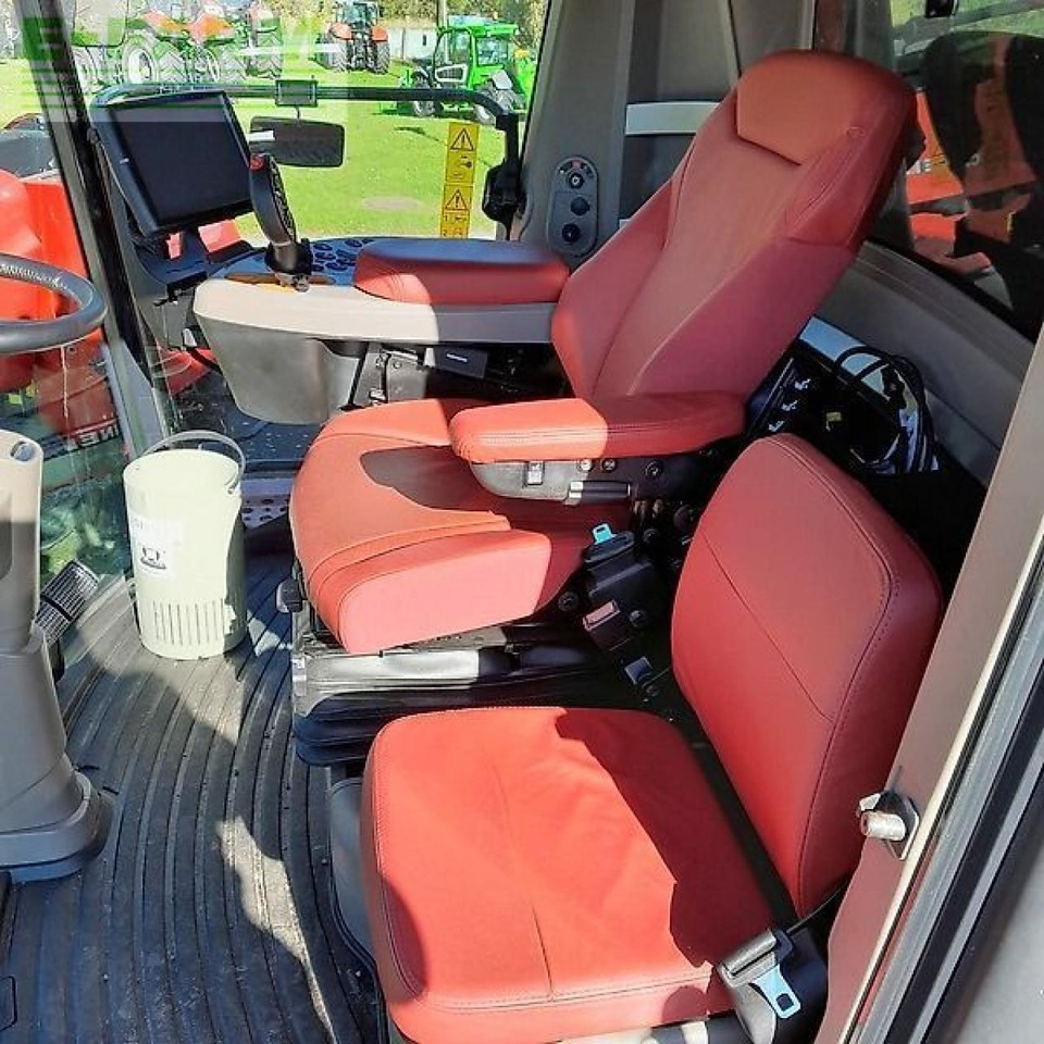Case-IH axial flow 8250 st5 p - Moissonneuse-batteuse: photos 5 Case-IH axial flow 8250 st5 p - Moissonneuse-batteuse: photos 5
