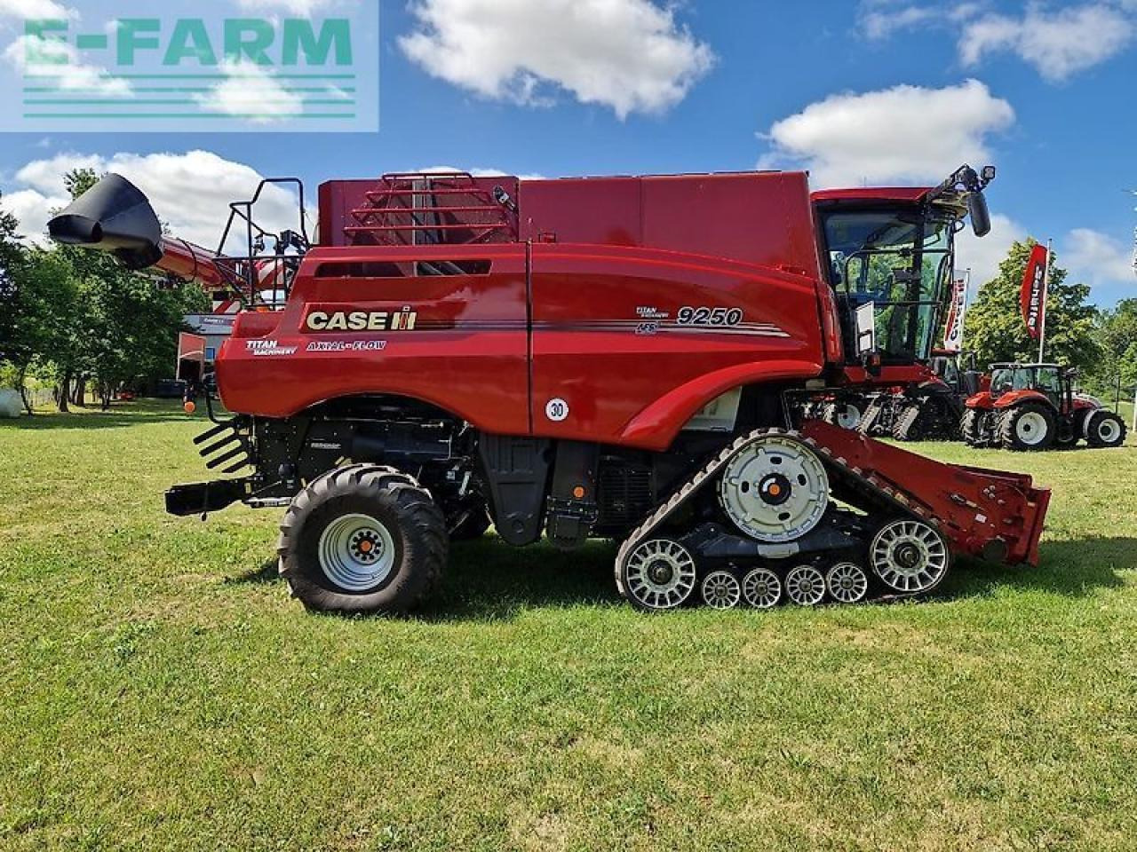 Case-IH axial flow 9250 st 5 p - Moissonneuse-batteuse: photos 2 Case-IH axial flow 9250 st 5 p - Moissonneuse-batteuse: photos 2