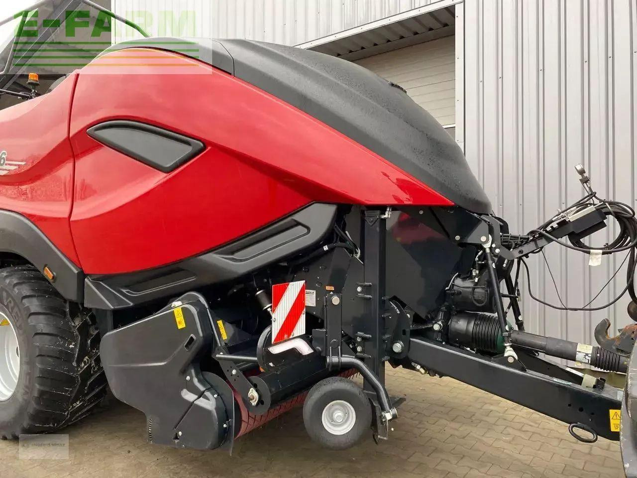 Case-IH lb 436 hd rotor cutt - Presse à balles cubiques: photos 3 Case-IH lb 436 hd rotor cutt - Presse à balles cubiques: photos 3