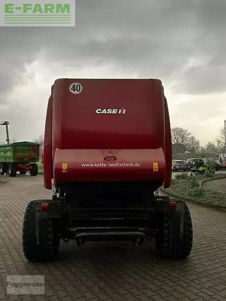 Case-IH rb465 - Presse à balles cubiques: photos 2 Case-IH rb465 - Presse à balles cubiques: photos 2