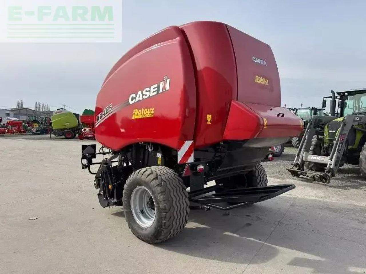 Case-IH rb465 - Presse à balles cubiques: photos 5 Case-IH rb465 - Presse à balles cubiques: photos 5