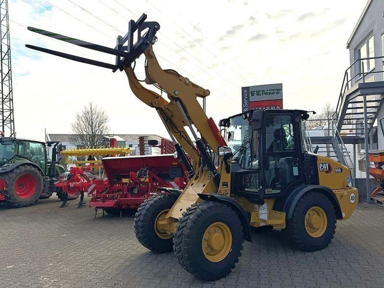 Caterpillar cat 906-14 - Mini pelle: photos 4 Caterpillar cat 906-14 - Mini pelle: photos 4
