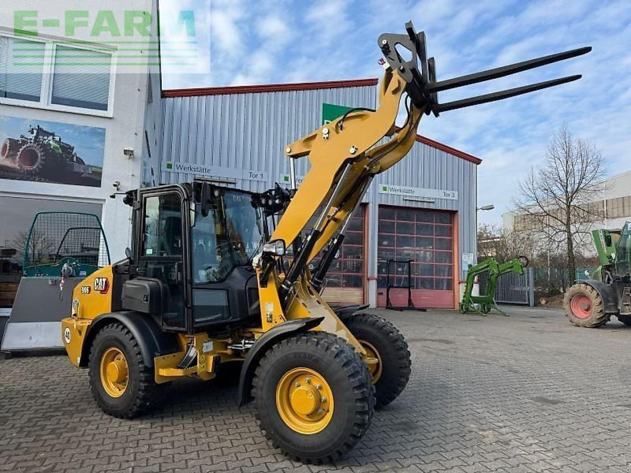 Caterpillar cat 906-14 - Mini pelle: photos 2 Caterpillar cat 906-14 - Mini pelle: photos 2