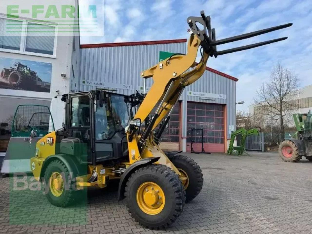 Caterpillar cat 906-14 - Mini pelle: photos 2 Caterpillar cat 906-14 - Mini pelle: photos 2