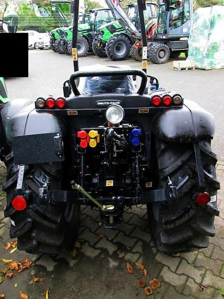Deutz-Fahr 3050 - Tracteur agricole: photos 4 Deutz-Fahr 3050 - Tracteur agricole: photos 4