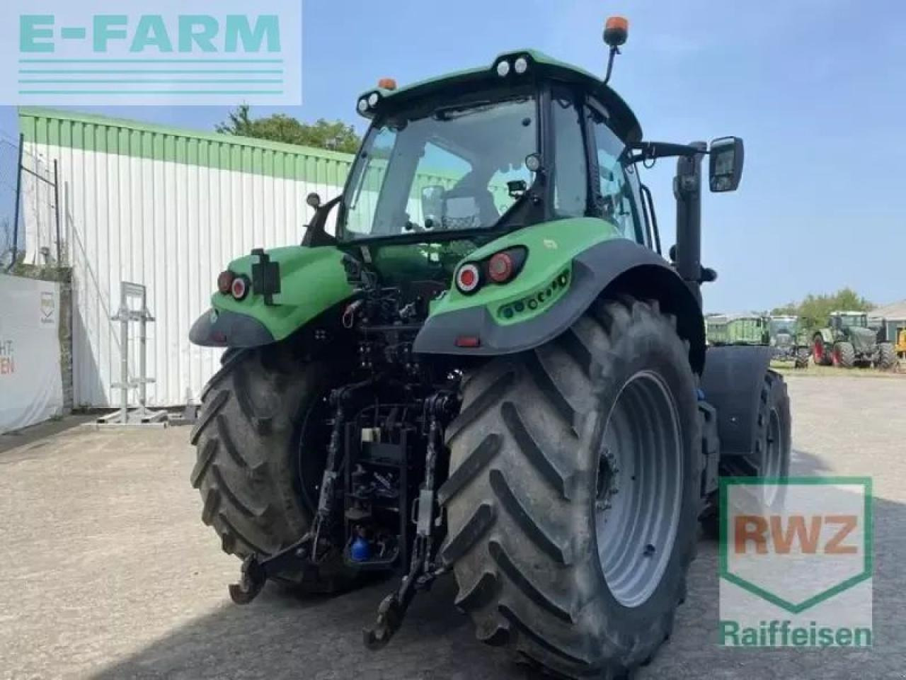 Deutz-Fahr 6215 - Tracteur agricole: photos 2 Deutz-Fahr 6215 - Tracteur agricole: photos 2