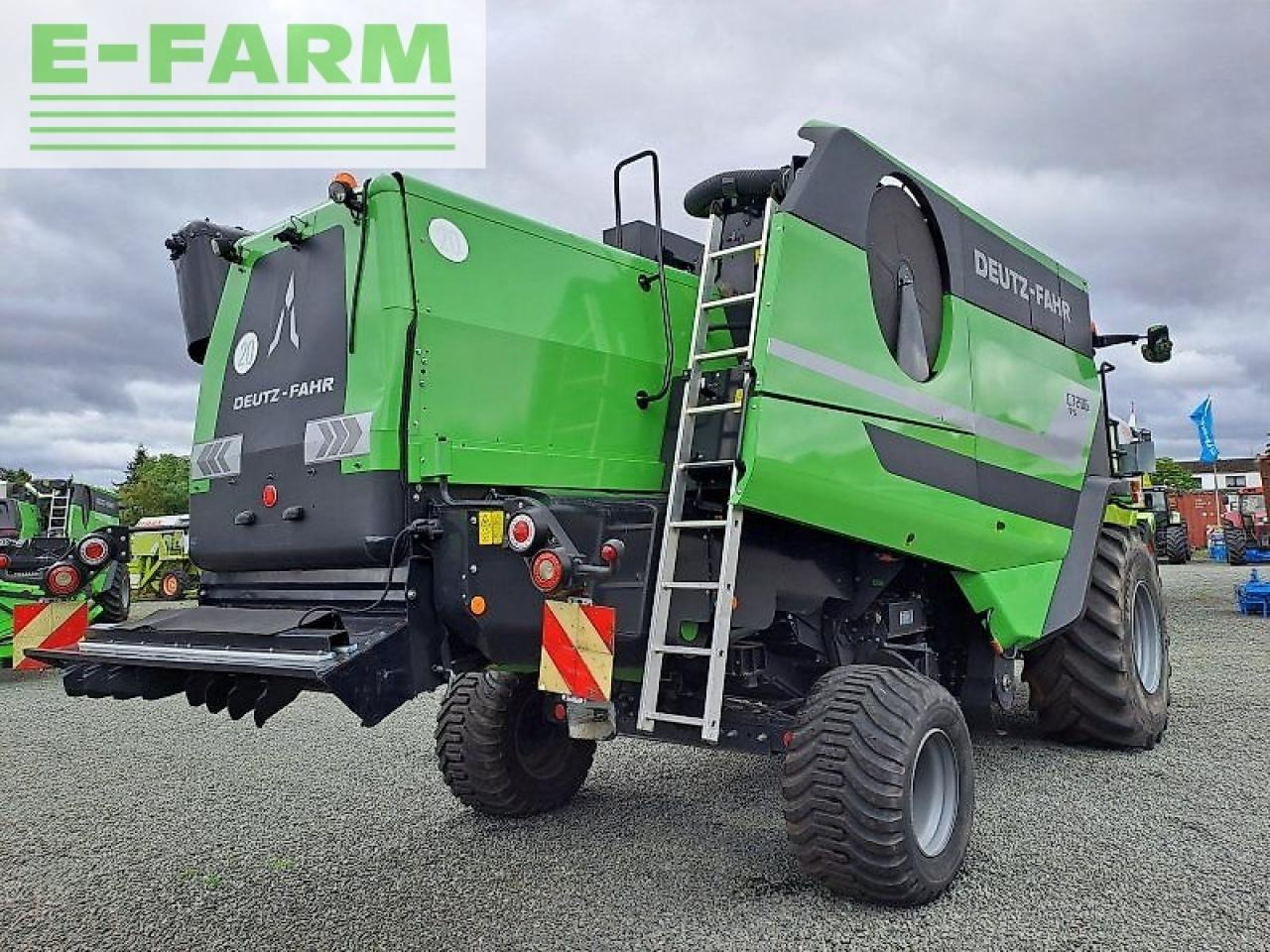 Deutz-Fahr c7206 ts - Moissonneuse-batteuse: photos 3 Deutz-Fahr c7206 ts - Moissonneuse-batteuse: photos 3
