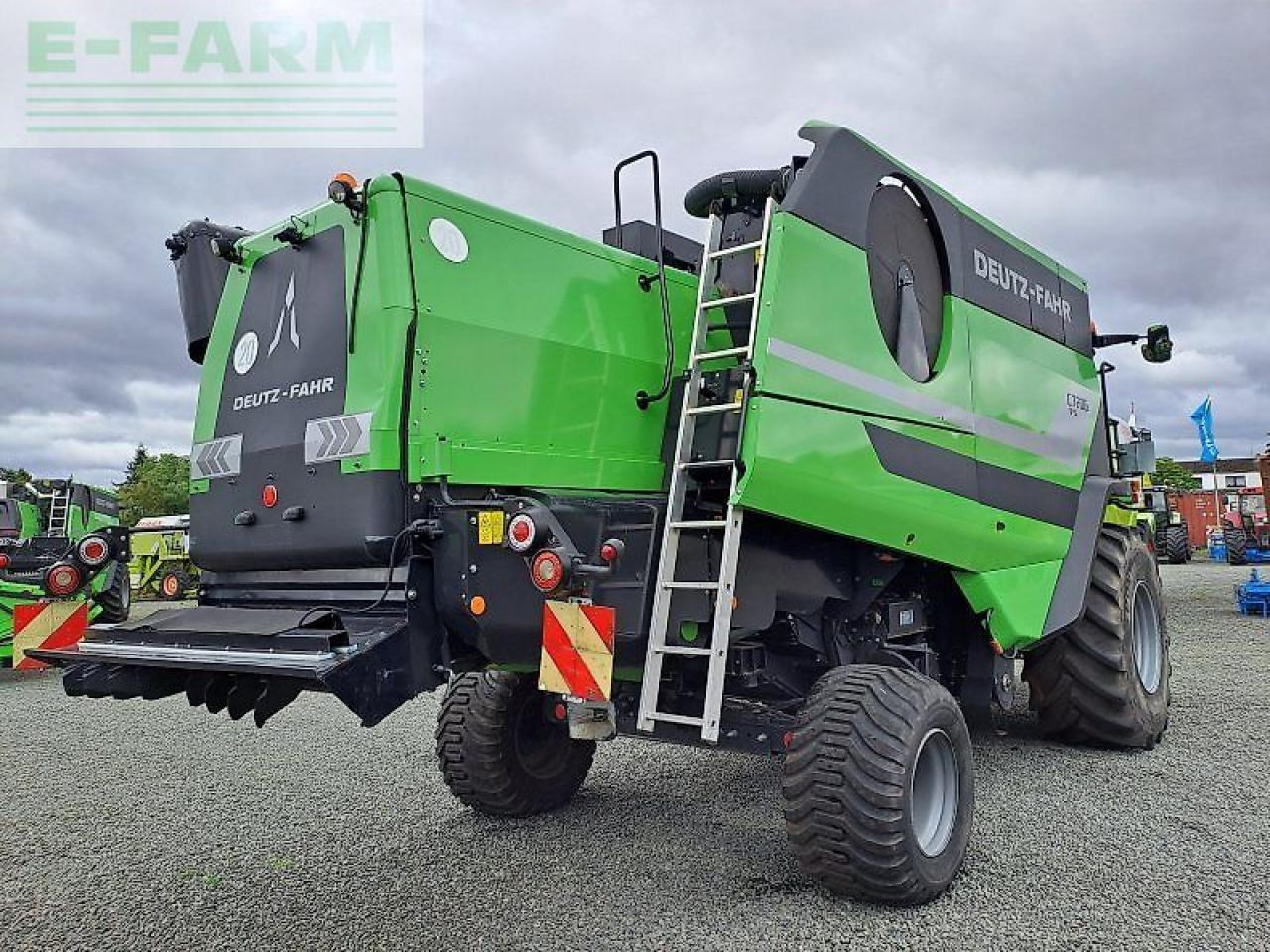 Deutz-Fahr c7206 ts - Moissonneuse-batteuse: photos 3 Deutz-Fahr c7206 ts - Moissonneuse-batteuse: photos 3
