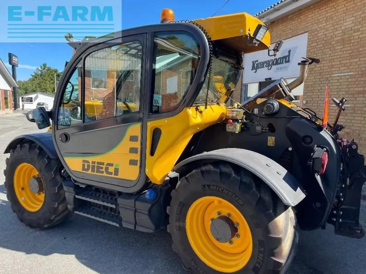 Dieci agri plus 40.7 evo 2 - Chariot télescopique: photos 3 Dieci agri plus 40.7 evo 2 - Chariot télescopique: photos 3