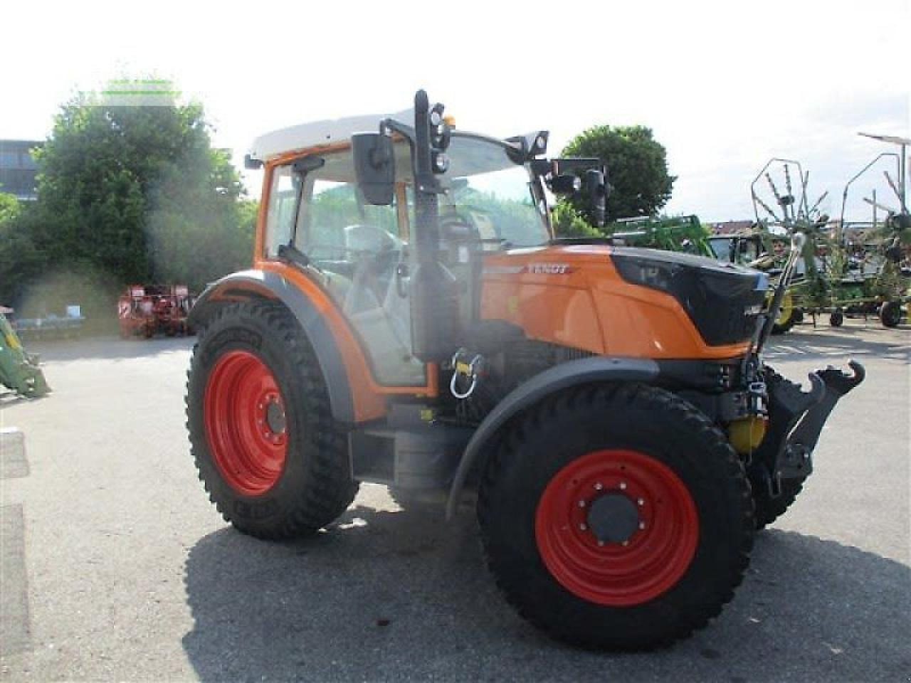 Fendt 211 s vario gen3 power #876 - Tracteur agricole: photos 4 Fendt 211 s vario gen3 power #876 - Tracteur agricole: photos 4