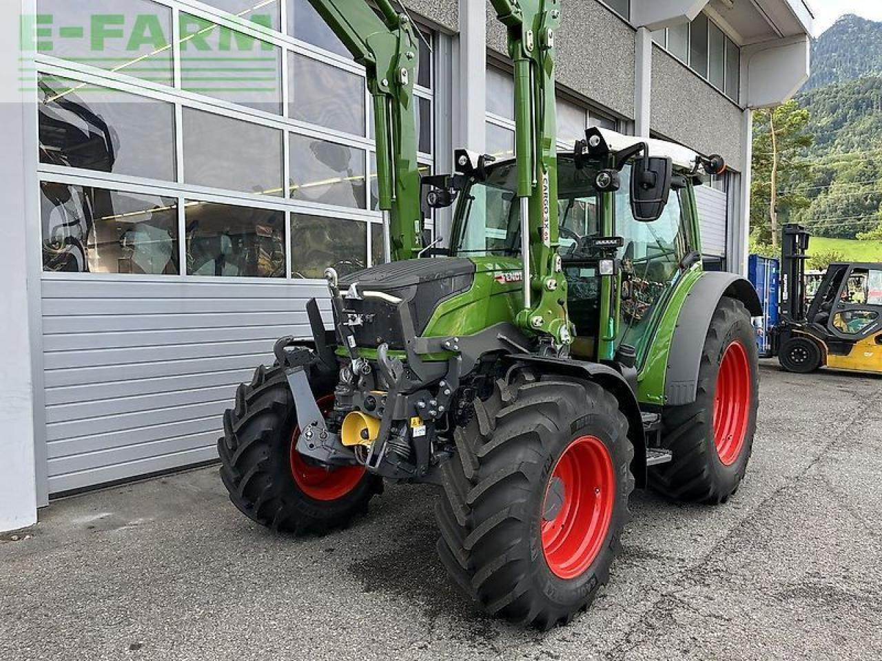 Fendt 211 s vario gen3 power setting 2 - Tracteur agricole: photos 3 Fendt 211 s vario gen3 power setting 2 - Tracteur agricole: photos 3