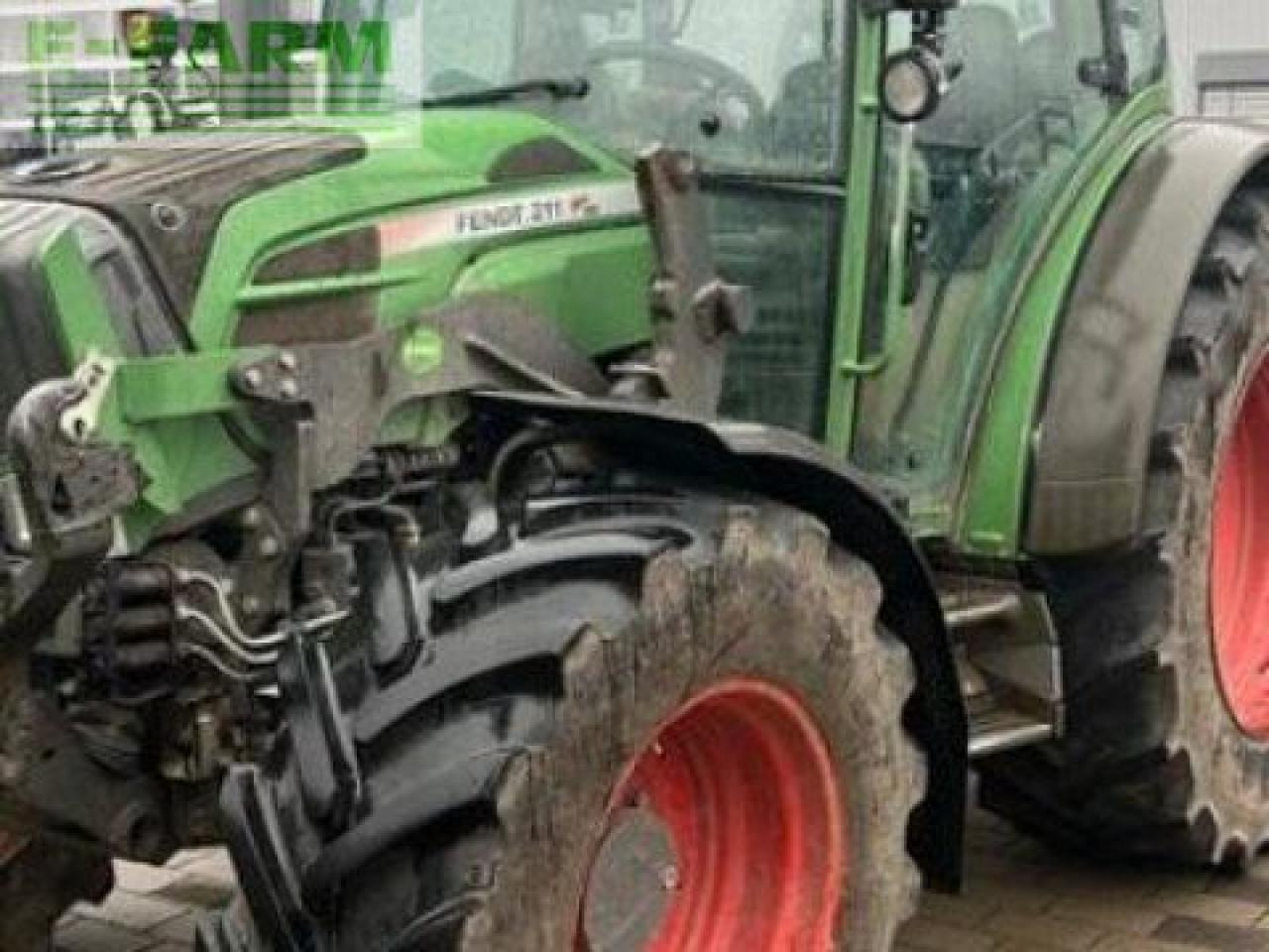 Fendt 211 vario - Tracteur agricole: photos 1 Fendt 211 vario - Tracteur agricole: photos 1