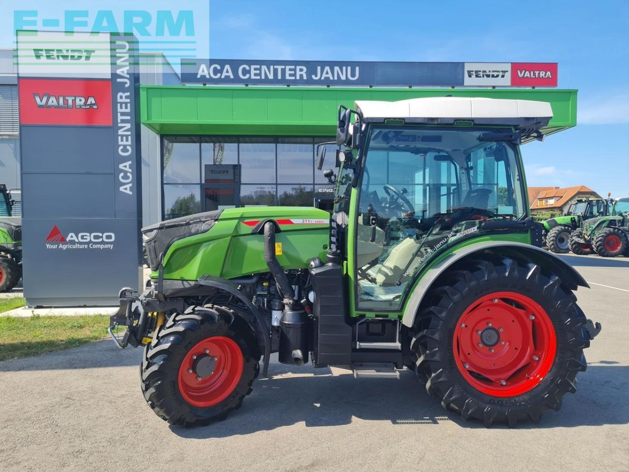 Fendt 211 vario f F - Tracteur agricole: photos 2 Fendt 211 vario f F - Tracteur agricole: photos 2