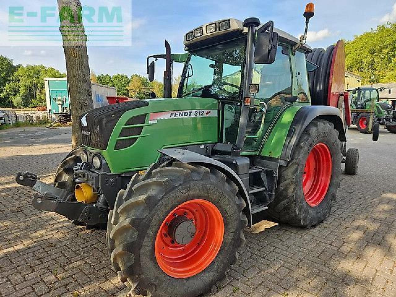 Fendt 312 vario ( 310 311 313 ) - Tracteur agricole: photos 1 Fendt 312 vario ( 310 311 313 ) - Tracteur agricole: photos 1