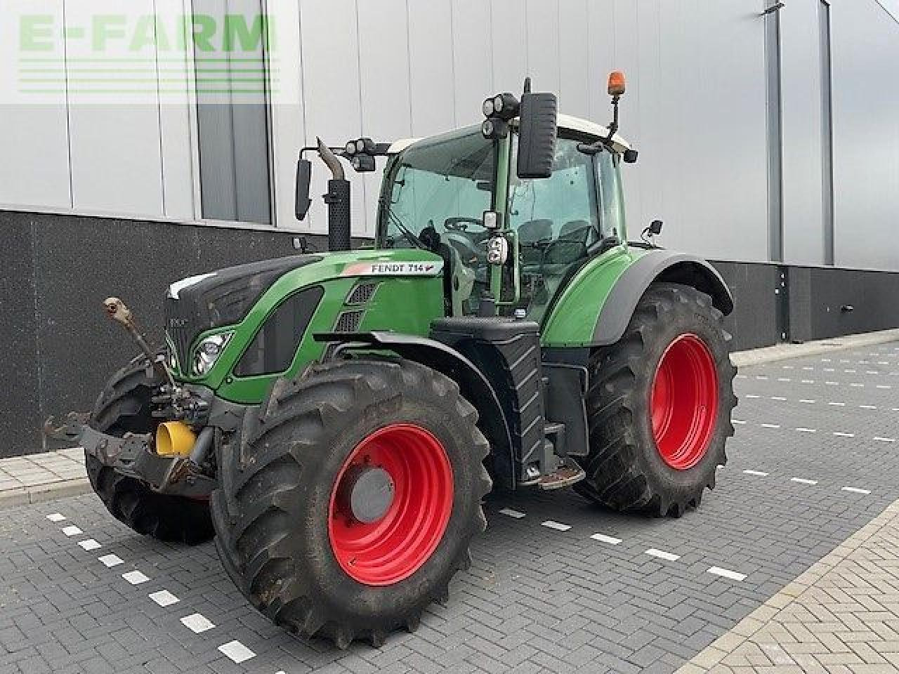 Fendt 714 scr profi - Tracteur agricole: photos 1 Fendt 714 scr profi - Tracteur agricole: photos 1