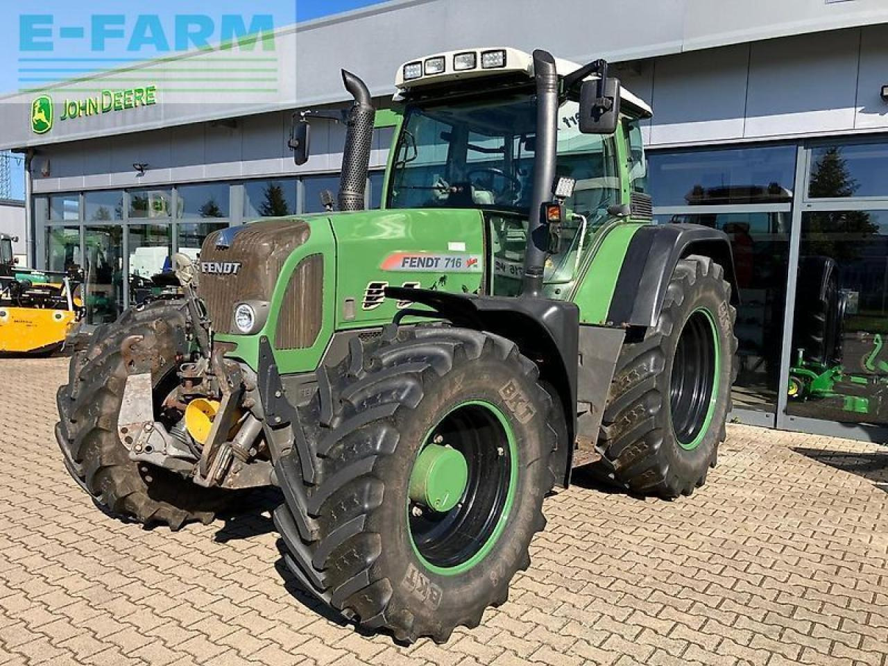 Fendt 716 vario - Tracteur agricole: photos 1 Fendt 716 vario - Tracteur agricole: photos 1