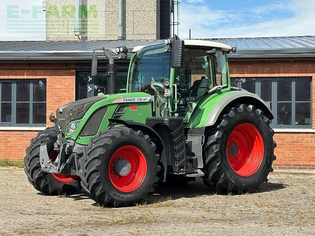 Fendt 716 vario scr profi plus *rtk* ProfiPlus - Tracteur agricole: photos 2 Fendt 716 vario scr profi plus *rtk* ProfiPlus - Tracteur agricole: photos 2