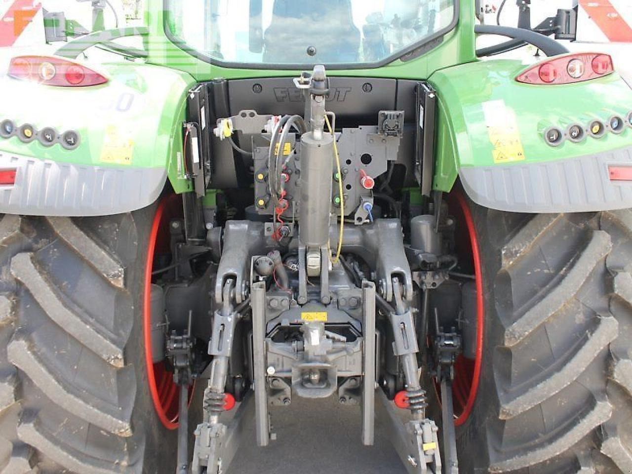 Tracteur agricole Fendt 724 vario gen6 power plus PowerPlus: photos 7