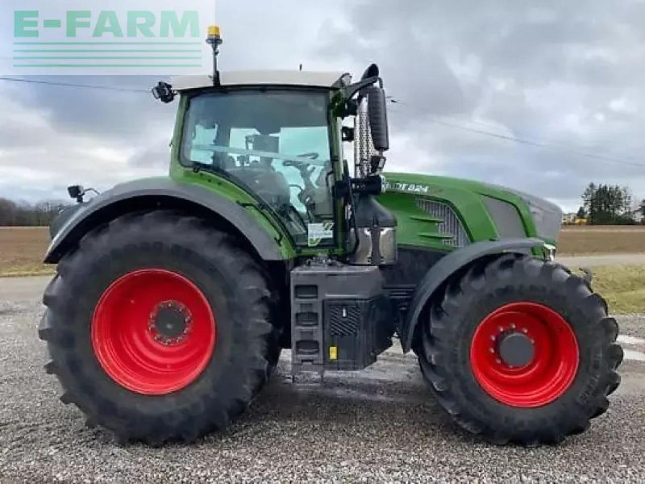 Fendt 824 profi plus - Tracteur agricole: photos 3 Fendt 824 profi plus - Tracteur agricole: photos 3