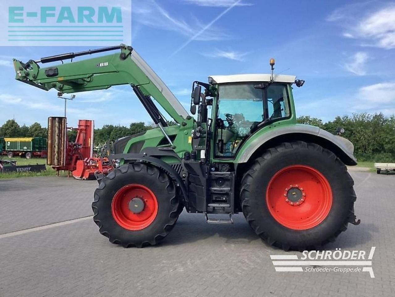 Fendt 824 scr profi plus - Tracteur agricole: photos 5 Fendt 824 scr profi plus - Tracteur agricole: photos 5